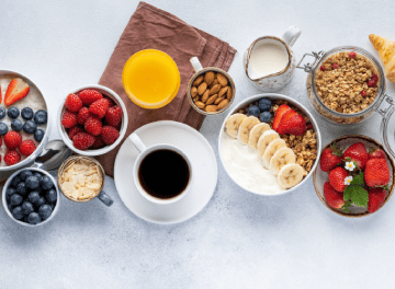 Pular o café da manhã aumenta risco de infarto