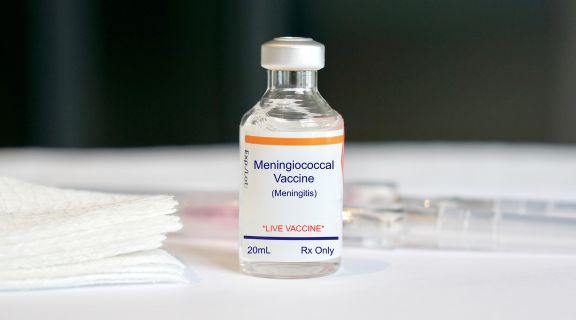 como se pega meningite viral