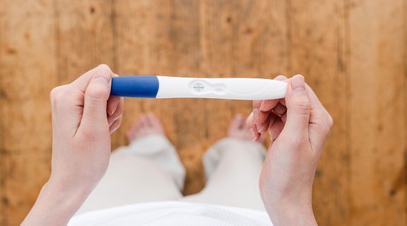 é possível sentir sintomas de gravidez antes do atraso menstrual_.jpg