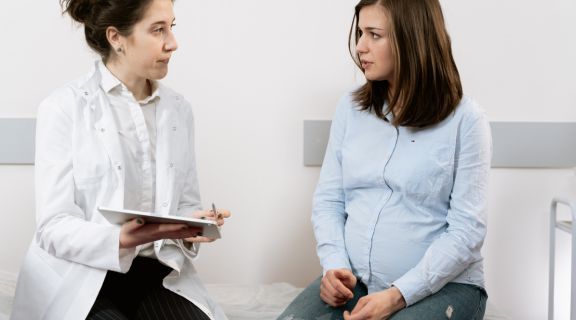 quantas consultas de pré-natal a gestante deve fazer.jpg