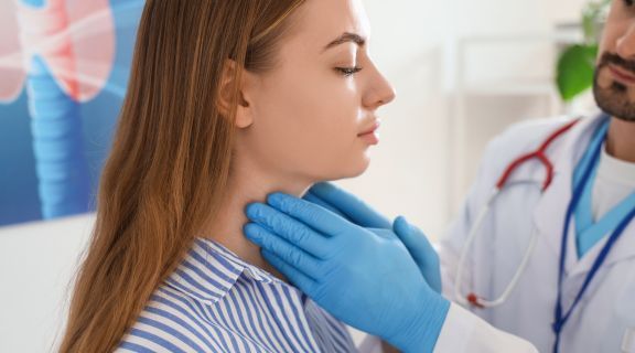 sintomas da tireóide alterada na mulher
