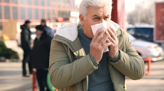 sintomas de faringite alérgica