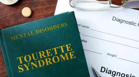 O que é a síndrome de Tourette: veja as causas, sintomas e como tratar