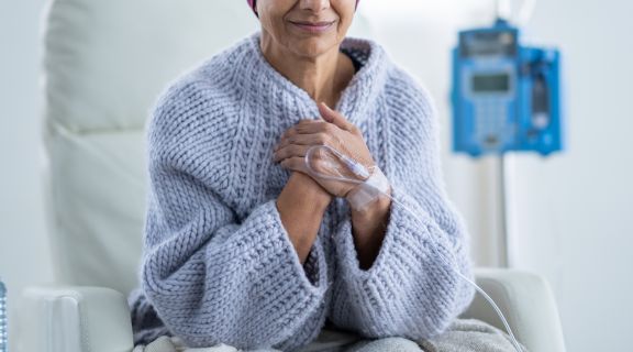 O que fazer para aliviar as dores da quimioterapia: guia completo