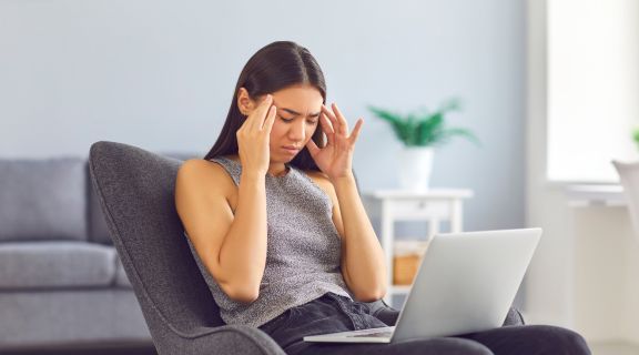 Como melhorar da enxaqueca e ter mais qualidade nos seus dias?