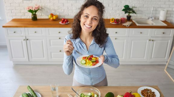 Alimentos com baixa caloria que saciam a fome: veja o que incluir na dieta