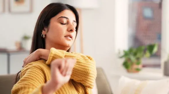 Alimentos que inflamam a fibromialgia: o que evitar para controlar a dor