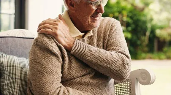 Bursite e tendinite no ombro: entenda a diferença e a ligação entre elas