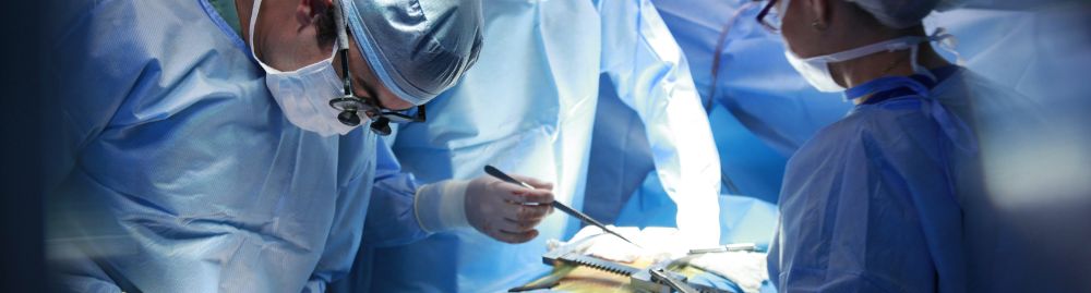 como é feito a cirurgia de escoliose1.jpg