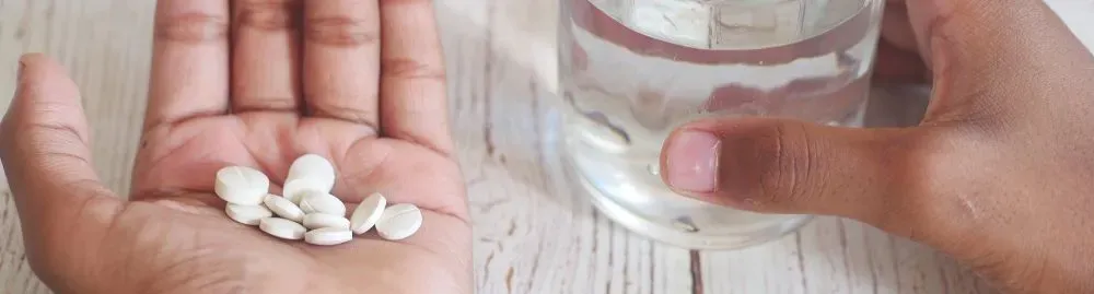 como tomar amoxicilina clavulanato de potássio 875mg 125mg1.webp