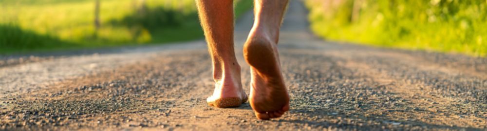 correr descalço faz mal_1.jpg