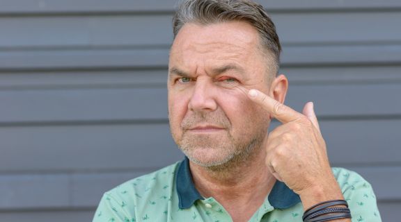 6 principais doenças nos olhos causadas por bactérias: sintomas e mais