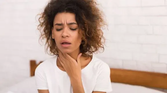 Dor de dente pode causar dor de ouvido? Entenda a relação