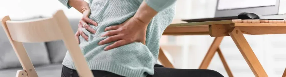 dores nas costas pode ser pneumonia​1.webp