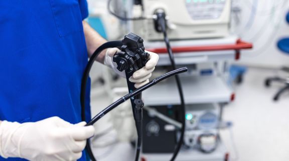 É normal o médico pedir biópsia na colonoscopia? Entenda por que é importante