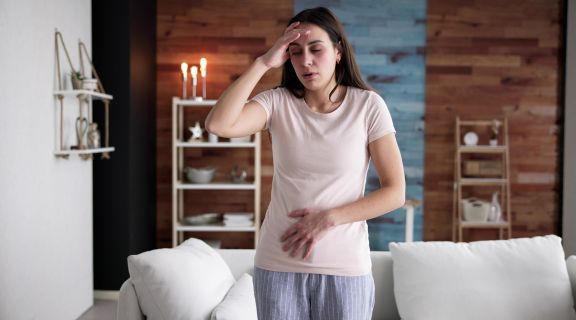 Enjoo na gravidez: quando começa e termina, causas e qual a pior fase?