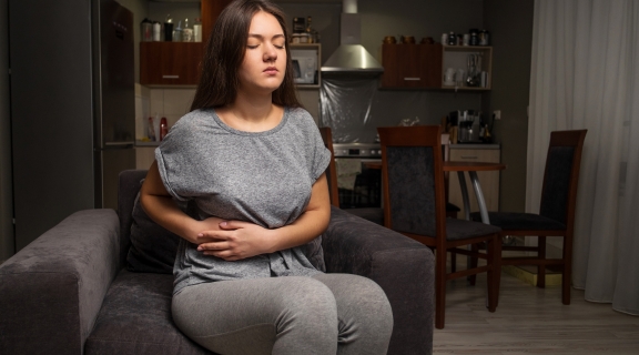 O que causa pedra na vesícula? Veja os fatores de risco e como prevenir