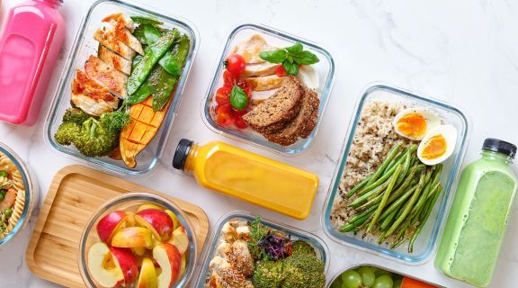 O que pode comer na dieta low carb: conheça os alimentos que você deve evitar