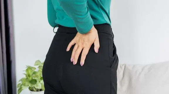 Osteopenia causa dor no quadril? Entenda o que está por trás da dor