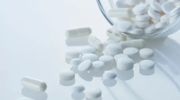 Para que serve o medicamento cetoprofeno​ e quando ele é indicado?