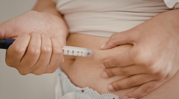 Quais os riscos de tomar insulina sem orientação médica adequada 