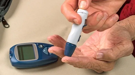 Qual a glicose normal para uma pessoa com 60 anos ou mais?