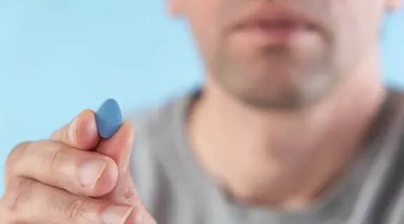 Tadalafila ou Viagra: qual o melhor medicamento para disfunção erétil?