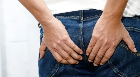 Quem tem hemorroida pode ter relação normal? Veja os cuidados