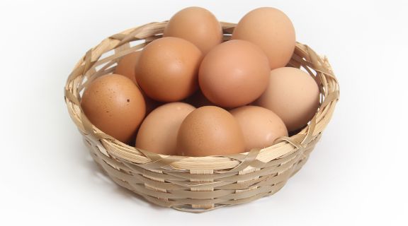 Quem tem intolerância à lactose pode comer ovo sem restrições?