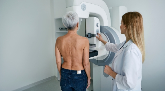 Quem tem mais de 70 anos precisa fazer mamografia? Veja a recomendação