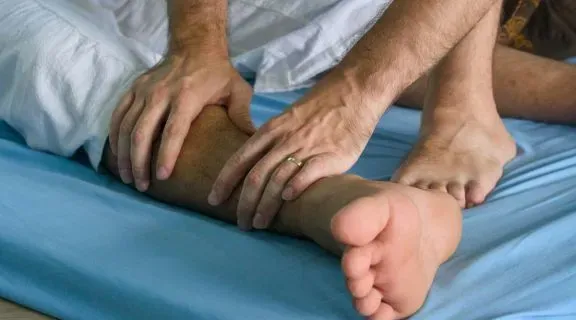 Sintomas de lipedema nas pernas: veja como identificar a condição